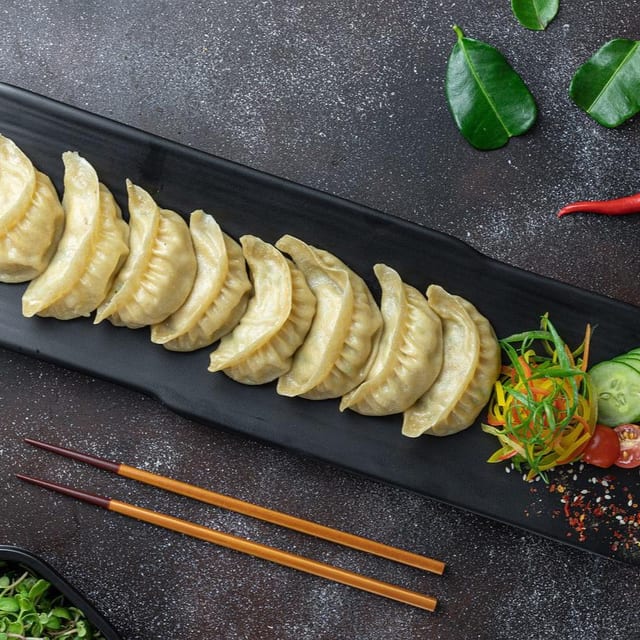Veg steam momo.