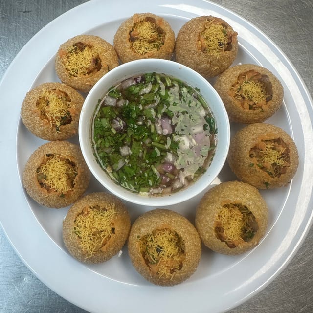 Pani puri.