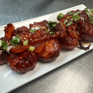 Chicken chili momo